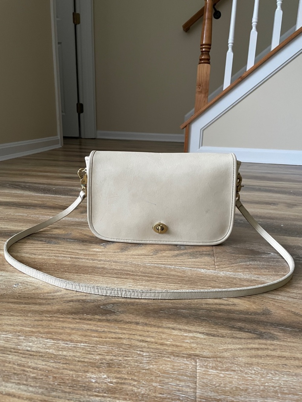 Coach Vintage Turnlock Shoulder Bag in Bone